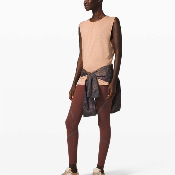 Rare Lululemon Lab Esker Tight Reflective
Dark Cedar Hemmed to 23” Sz4 - Picture 3 of 6